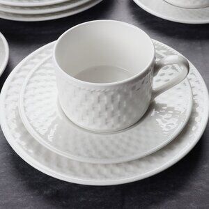 Oneida Casual Settings Basket Weave Salad Plate and Flat Cup & Saucer Set of 4